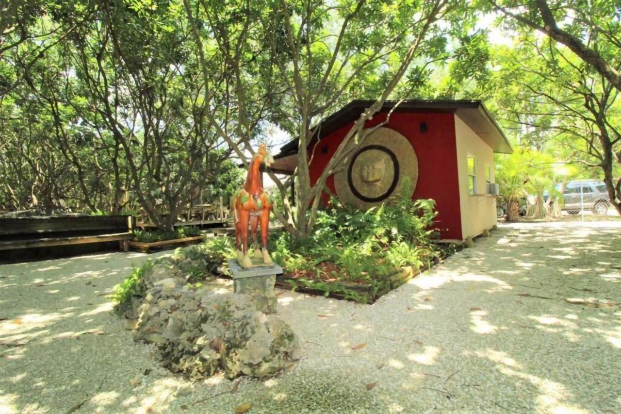 Luxurious Tiny House & Koi Garden Experience Βίλα Homestead Εξωτερικό φωτογραφία